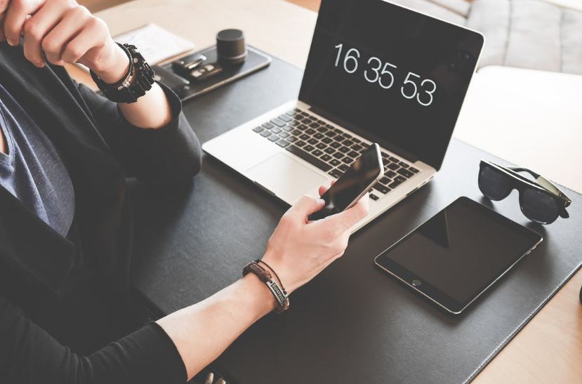 我會因?yàn)闆]有提交年度業(yè)務(wù)報(bào)告而被罰款嗎？如何編制年度經(jīng)營報(bào)告